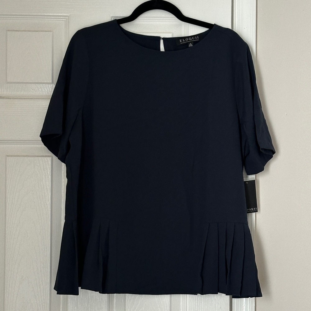 Brand New Women's Eloquii Navy Blue Blouse Pleated Short sleeve Size 14 Tunic